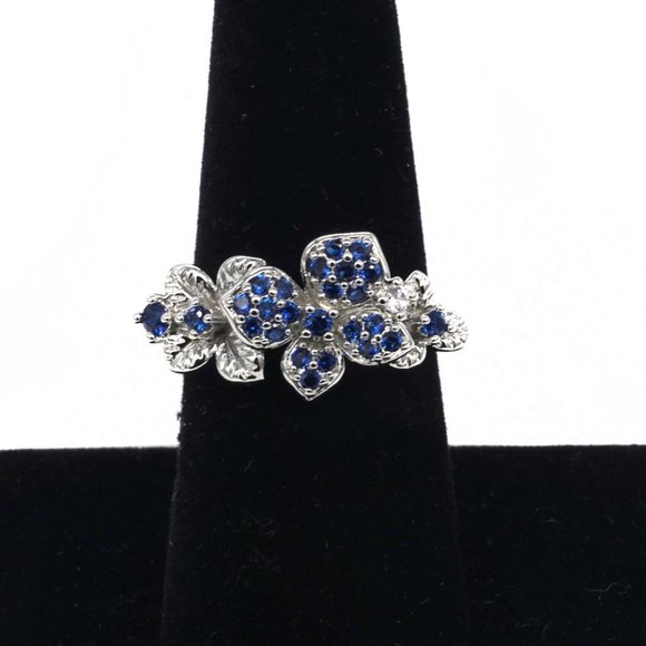 Ring with beautiful blue crystals. - Picture 6 of 6